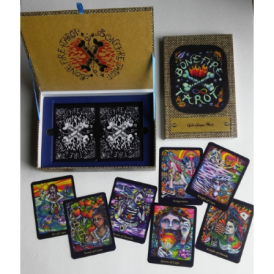 Карти Таро вогняних кісток - Bonefire Tarot