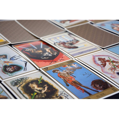 Карты Таро Сальвадора Дали Универсальное: Золотое издание - Salvador Dali Tarot Universal: Gold Edition. AGM